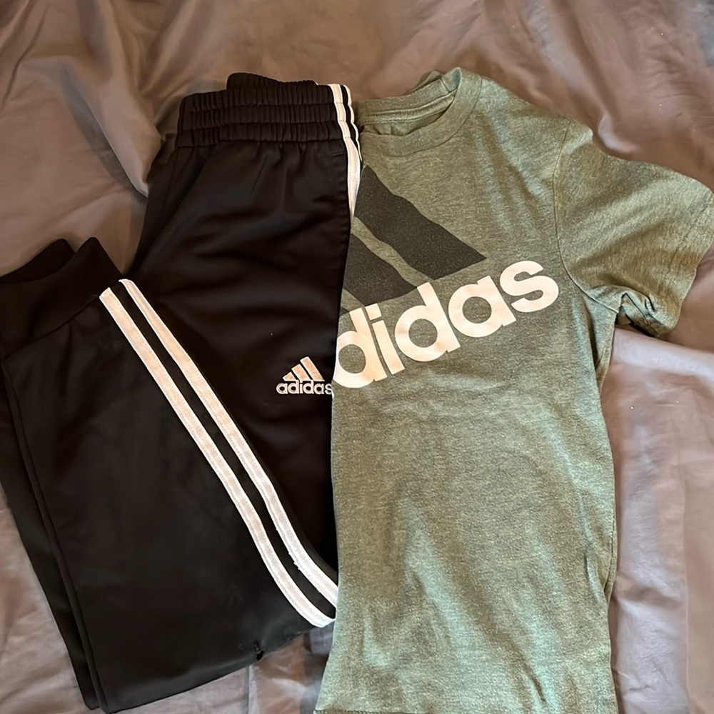 Boys adidas set